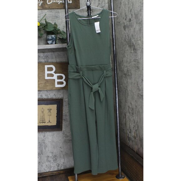 NWT Bar III Womens Sleeveless Crewneck Tie-Waist Jumpsuit Palmetto Green PL - Picture 1 of 3